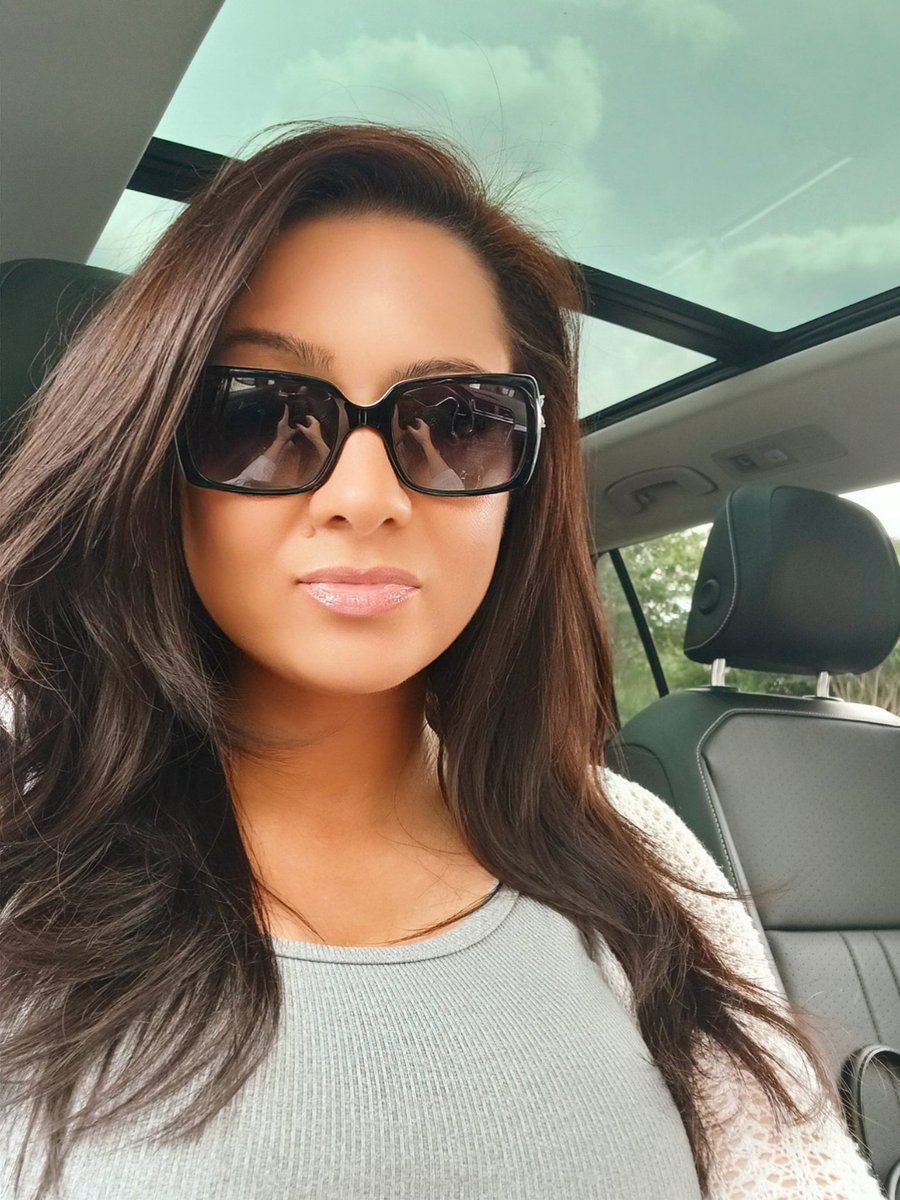 Glossynovaa's tweet photo. Tanning, grocery shopping and then home to finish laundry #momlife #workingmoms #beautiful https://t.co/qTssvjKkrV