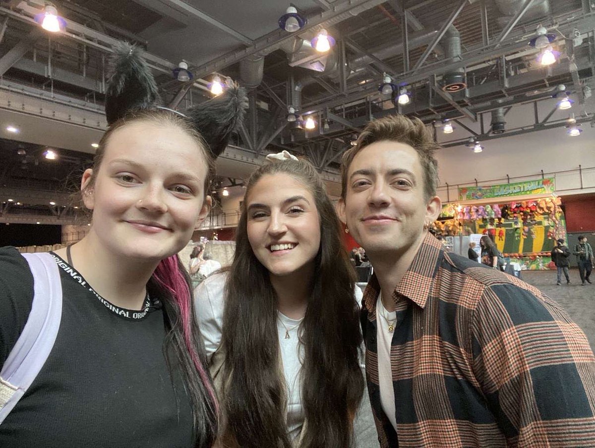 amyhunter222's tweet photo. @druidDUDE it was honestly incredible meeting you! 🤩 thank you! https://t.co/FV1daM8XUt