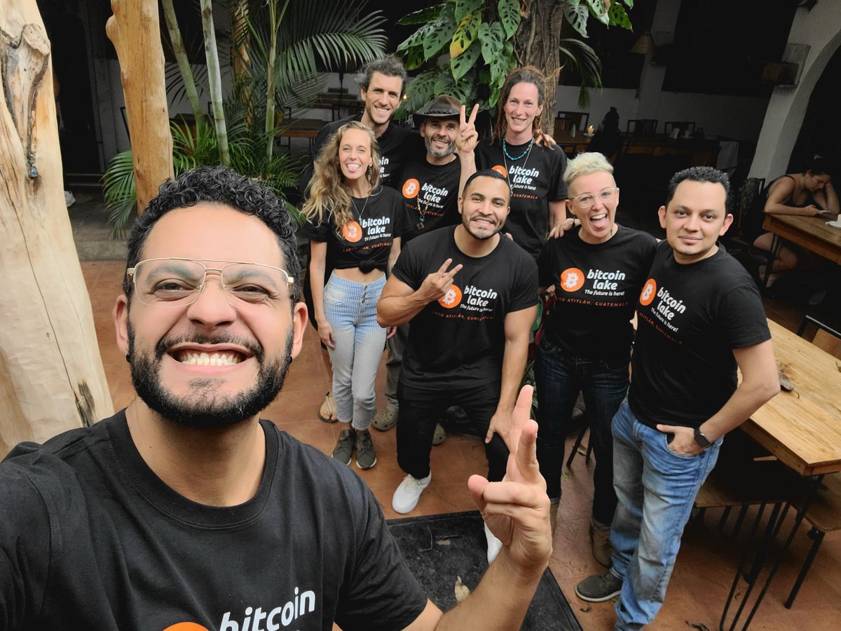 bitcoinlake's tweet photo. 🍕 Happy #BitcoinPizzaDay everyone from #BitcoinLake! 🍕

#BitcoinUnityGuate #Bitcoin #Guatemala https://t.co/OLVIcTN4fX