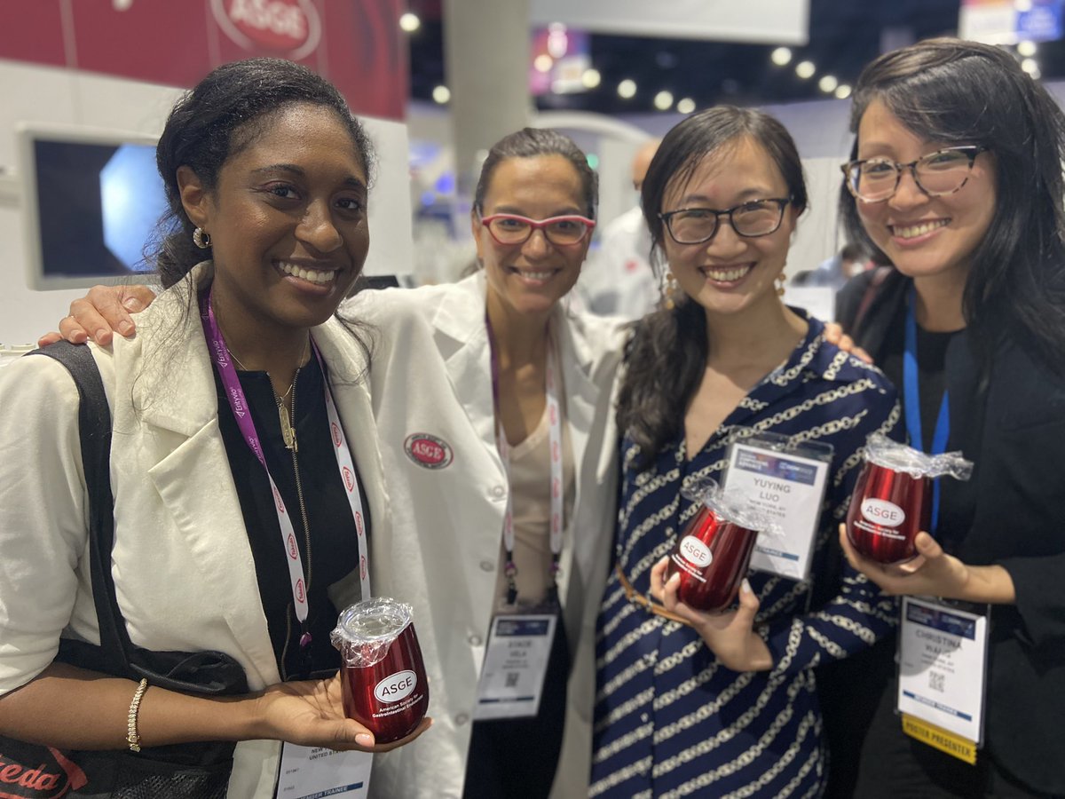 @MountSinaiGI fellows representing - winners of the #DDW2022 @ASGEendoscopy complex polypectomy competition! @ChristinaWangMD @drjamwynter @CACTESinai #WomeninGI