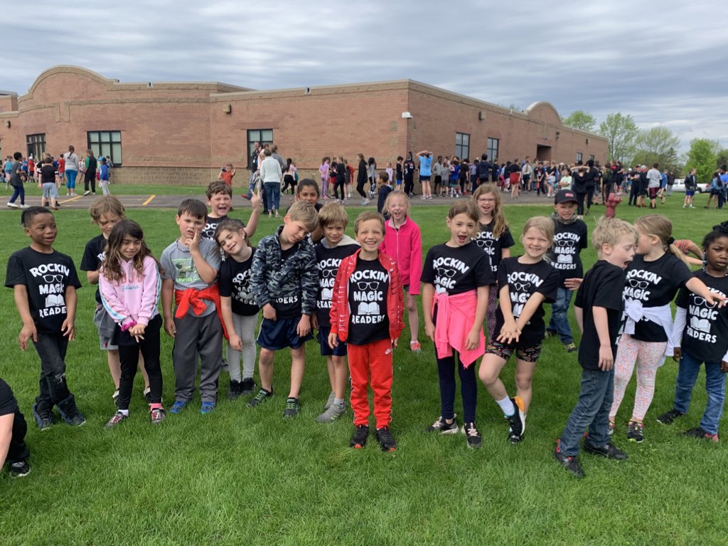 MsGraham_LME's tweet photo. Mile Run Fun 🏃‍♂️🏃‍♀️💨 #LMEmagic https://t.co/b8wD2rFqHD