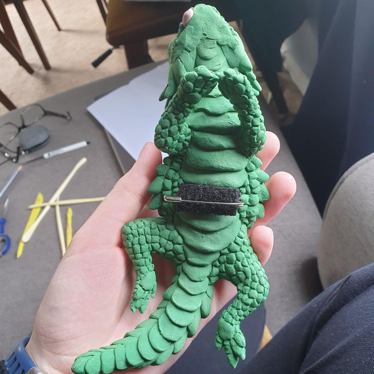 Sonsational925's tweet photo. Just some wee Hamburger work in progress shots from @DiscoDoesDnD !

Had a blast making this little guy! Keen to do some more scaly sculptures sometime soon!

@bludelb @N_A_K @ianaIexander @albinokid 

#handmade #sculpture #dnd #lizard #derpy #reptile #art #workinprogress https://t.co/IJx9xObFCo