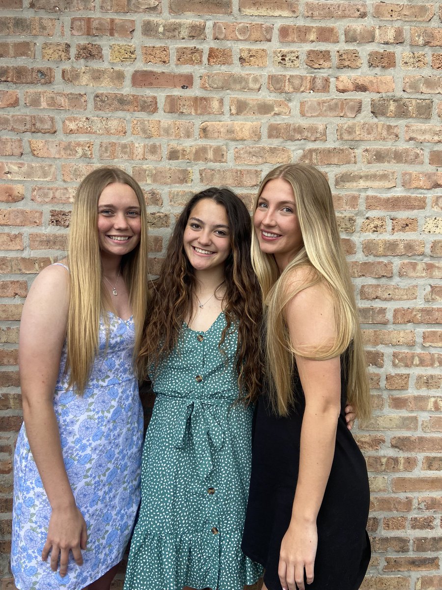 rocketsoccerchs's tweet photo. Congratulations to these three for earning All Sectional and All Conference!💙
@AvaElders @evaaboer @emmaa_kerr https://t.co/fTYLNWPmNe