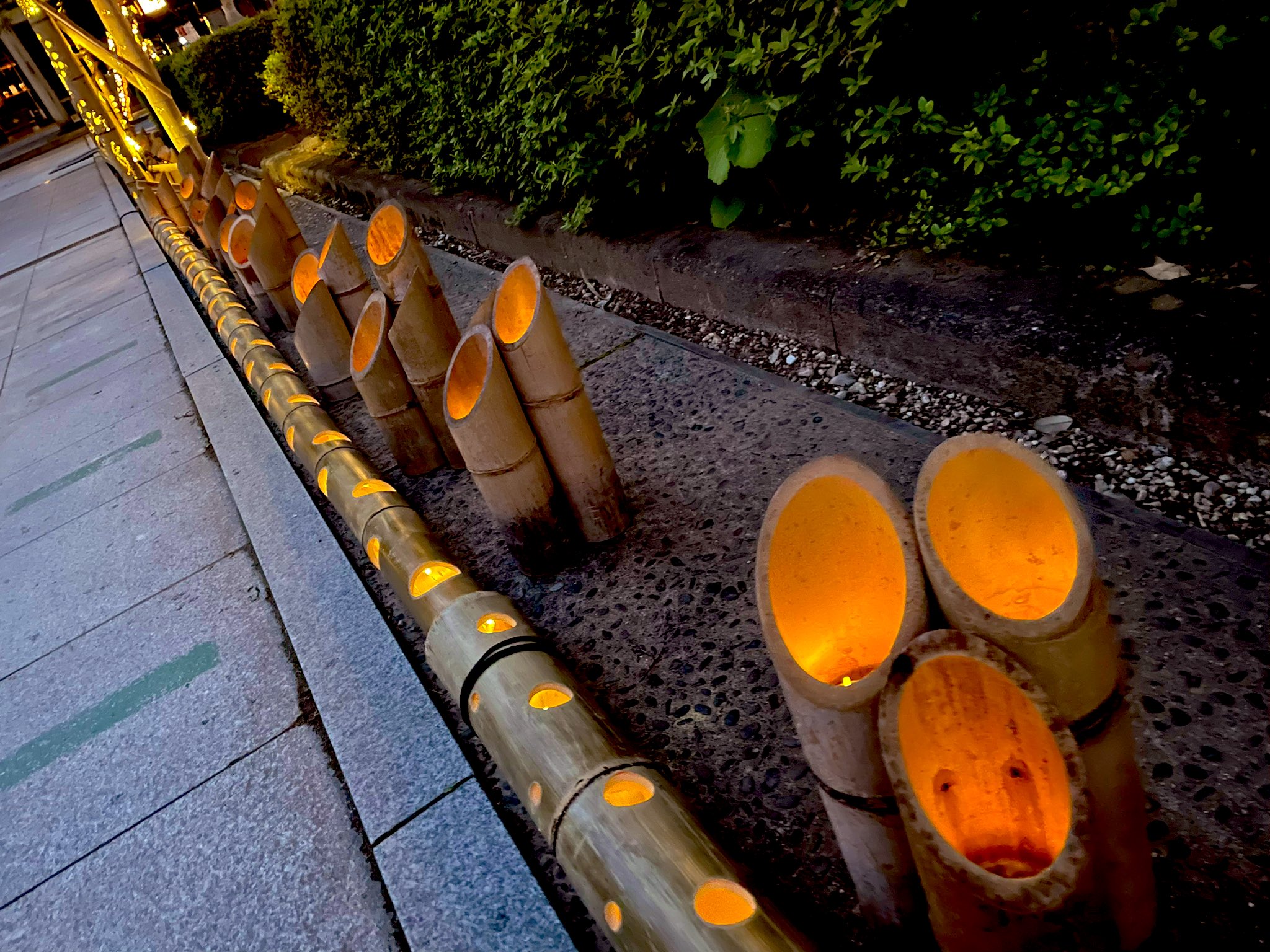 ゆってぃ 暇で 雨さえ降らなければ 山遊びばかりしています 平日休みが多く1人になりがち たまに日曜休みがあれば 誰かに会いたくて仕方ありません ってな訳で こうさくさん 武田神社 の 竹灯籠 では シャッターを押してくれて ありがとうご ゆってぃ 暇で 雨さえ降らなければ 山遊びばかりしています 平日休みが多く1人になりがち たまに日曜休みがあれば 誰かに会いたくて仕方ありません ってな訳で こうさくさん 武田神社 の 竹灯籠 では シャッターを押してくれて ありがとうご