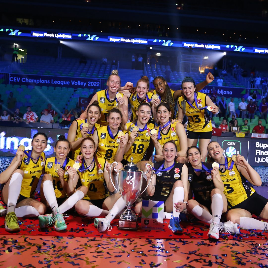 VakifBankSK's tweet photo. 5th CEV CHAMPIONS LEAGUE 🏆🏆🏆🏆🏆
🏆2022
🏆2018
🏆2017
🏆2013
🏆2011

#ForMore #VakifBankSK #VoleyBol #VolleyBall #CLVolleyW @CEVolleyball https://t.co/i93JzrT1gn