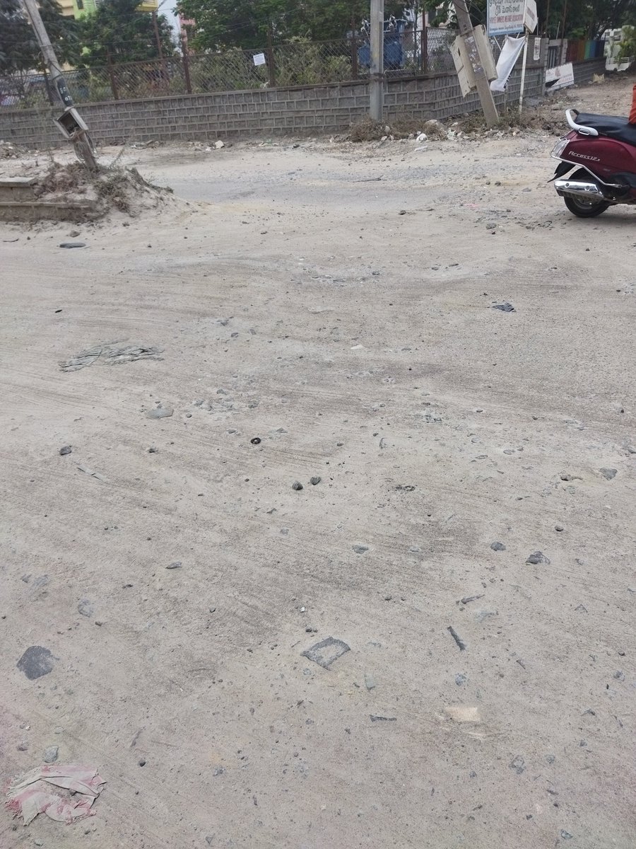 nareshv2's tweet photo. Sirs,@KTRTRS,@trsharish,@GMRMLAPTC,@TRSGMR,@HMDA_Gov,@PanduThummala, please look into the road from green field entrance to symphony homes. It looks like gravel road. People are suffering alot. https://t.co/pPO5vzsJCL