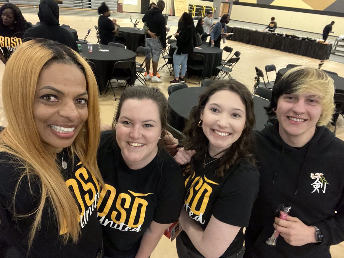 BDSUP2020's tweet photo. Celebrated our staff last Friday on our PL Day! 4 retirees totaled 71 years of service! Thank you to all for an amazing year! #proudSup https://t.co/KdDnmgGFB5
