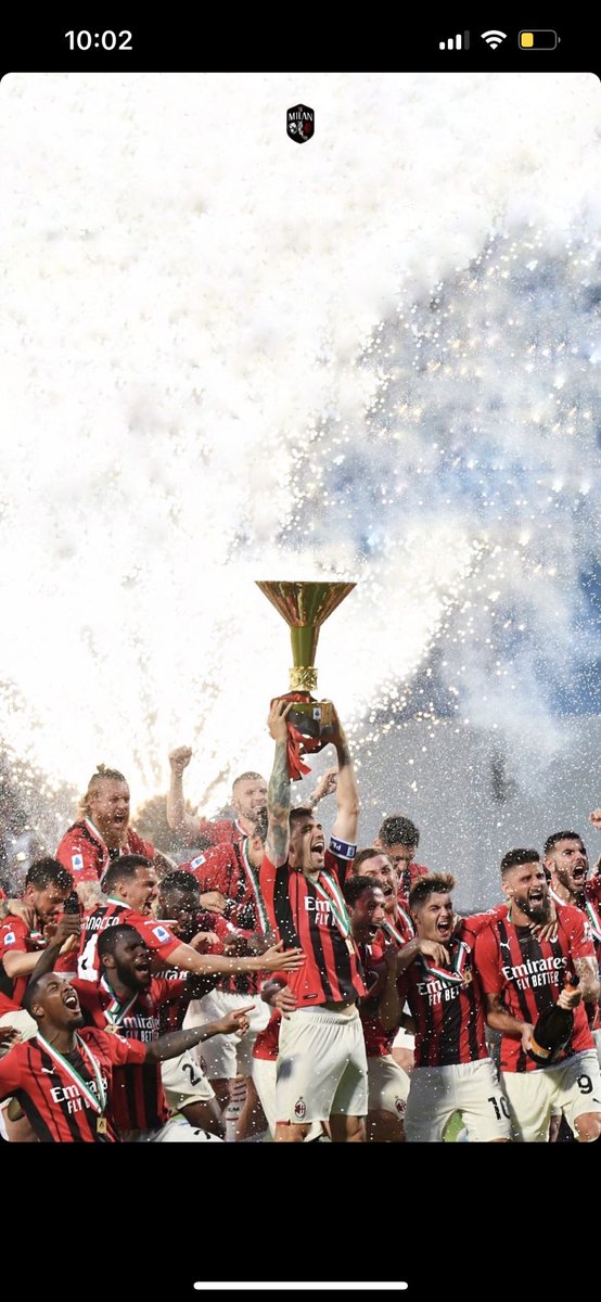 it_justmo's tweet photo. تصبحوا علخير ♥️🖤♥️

Forza Milan ♥️🖤♥️ https://t.co/pJJZH142CS