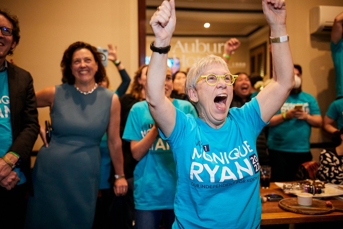 Mon4Kooyong's tweet photo. What an amazing night.

Thank you for joining us at the Auburn Hotel on Saturday to celebrate the changing of Kooyong's climate.

I'll be forever grateful to every single volunteer, donor and supporter. We couldn't have done this without you.

#auspol #Mon4Kooyong #KooyongVotes https://t.co/ub7HSAJkT1