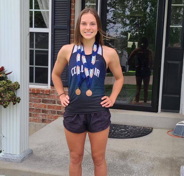 Congratulations to Abby Venhaus who finished her season with a 4th place medal in the long jump and a 6th place medal in the triple jump at this weekend’s IHSA State Finals. Way to go Abby!!
