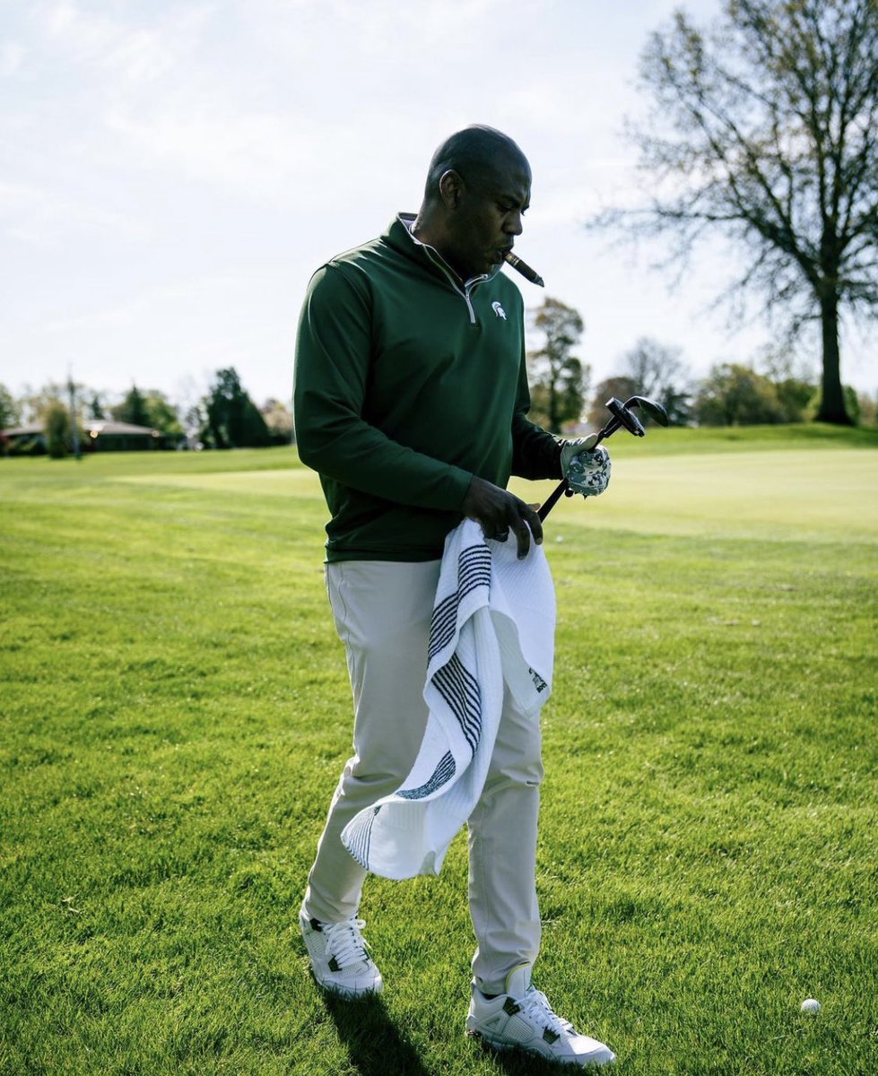OdellBretthamJr's tweet photo. 72nd hole and a major championship on the line I’m taking @Coach_mtucker every single time to finish strong and bring home a trophy #GoGreen #HitGreens https://t.co/S8lUaRE6du