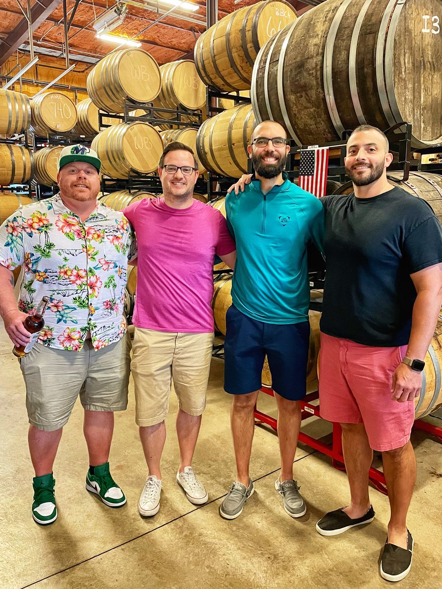 Ironroot Republic Distillery tour with the boys 👌🏼🥃🎉 

#bdayweekend #txwhiskey #doworknation