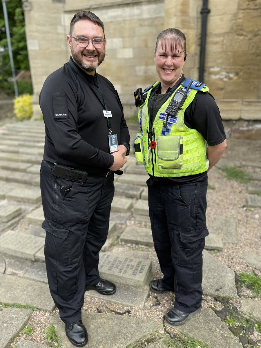This morning I had the great joy of catching up with one of our local #PCSCs @WYP_VJACKSON in #SouthKirkby - being a #chaplain gives  great opportunities to support our local police family members (it’s not often that I’m in a similar uniform on a Sunday morning!) <a href="/WYP_Specials/">WY Police Specials</a>