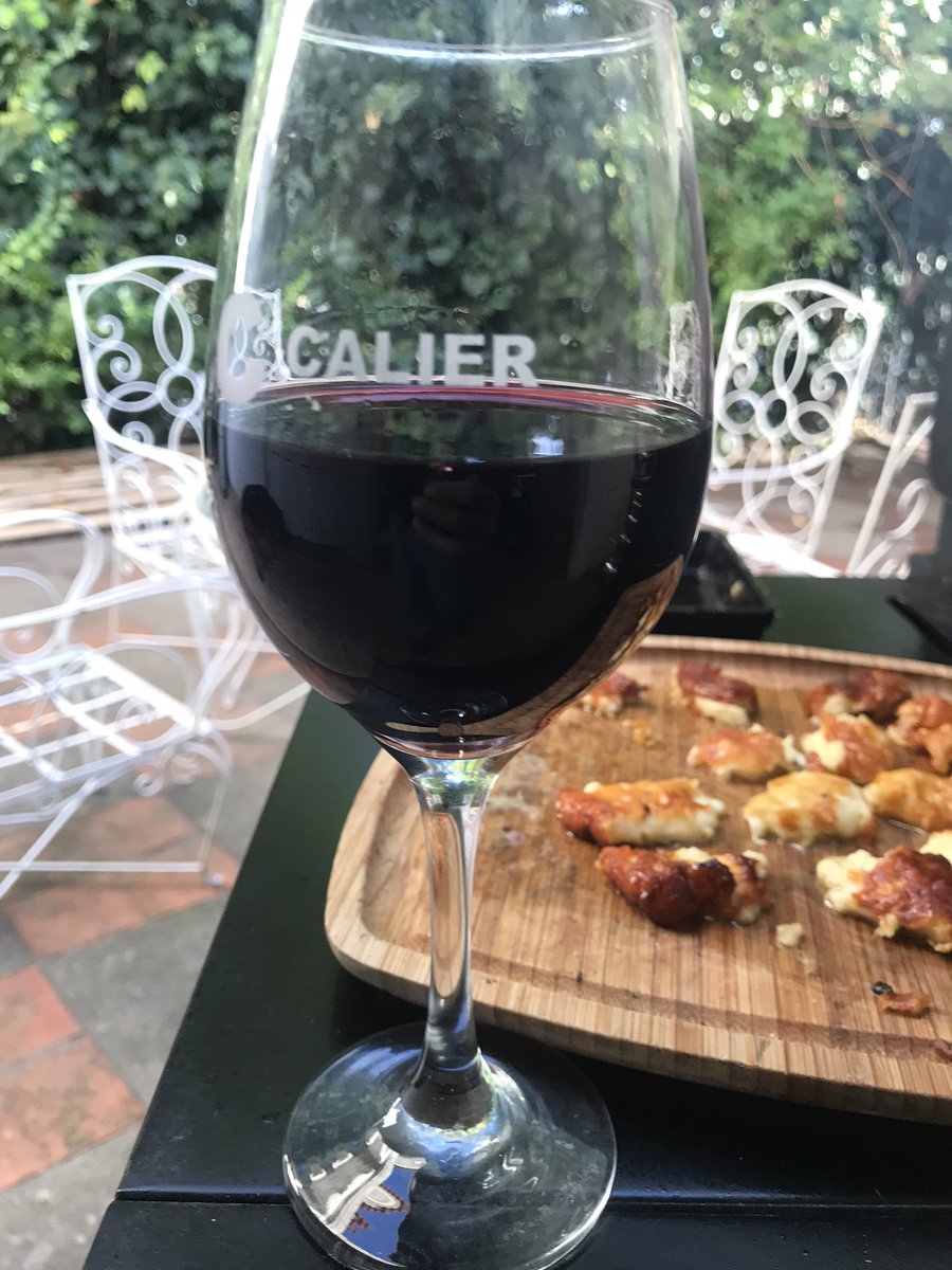CharlesDVM's tweet photo. Cuando me mude a Maldondado te voy a invitar @drleotejera , pero guardame 5🍷 iguales a esta que es la única que tengo 😅😅😅
#Calier https://t.co/K1MemFXRBD