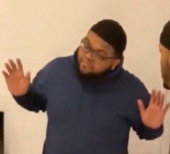 Macriley15's tweet photo. Its really beautiful that we are all attracted to different people because some of these people that end up on my tl are not that hot guys😭😭😭 https://t.co/ubBaGqlwSo