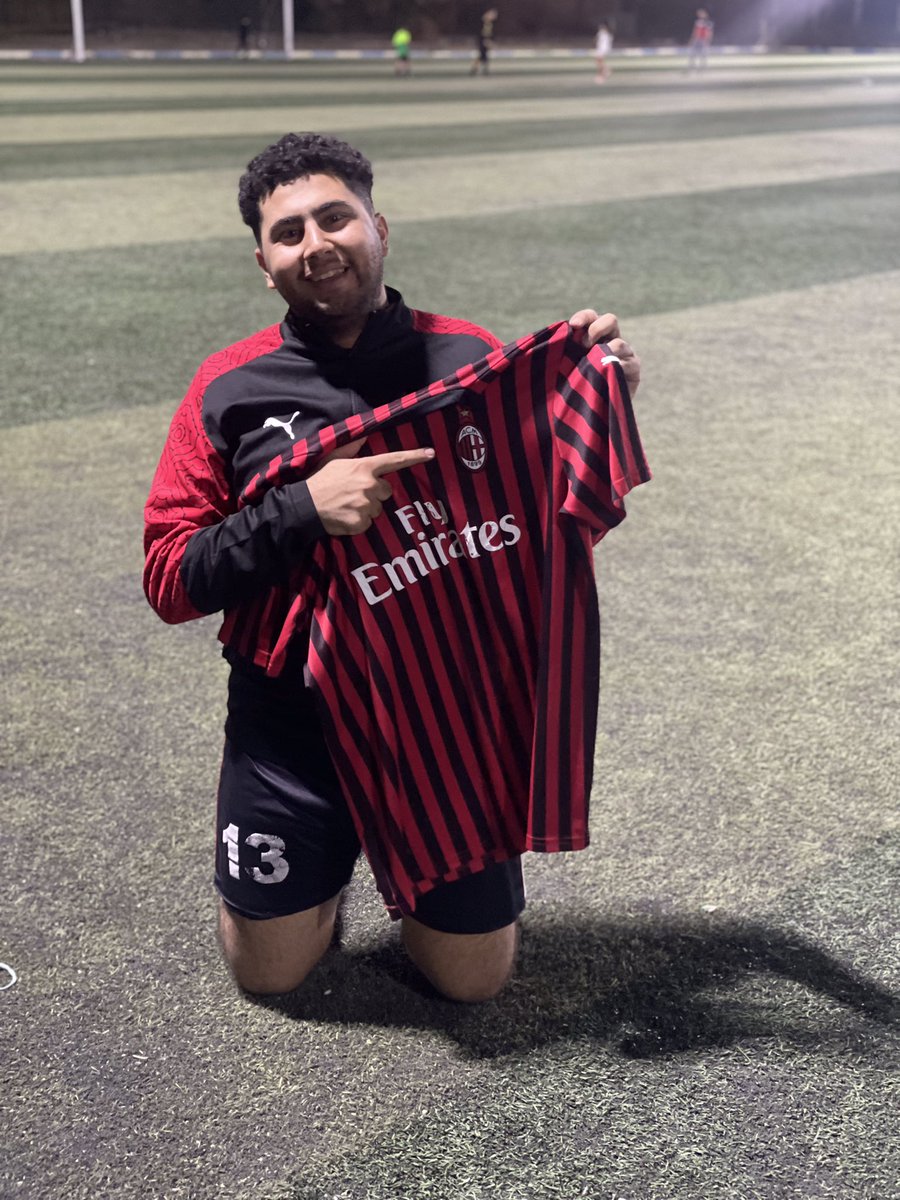abdallahhamed09's tweet photo. WE ARE THE CHAMP19NS 🏆🥇🇮🇹 #MILANSCUDETTO #SerieA #ACMilan https://t.co/DhbM0giPsi