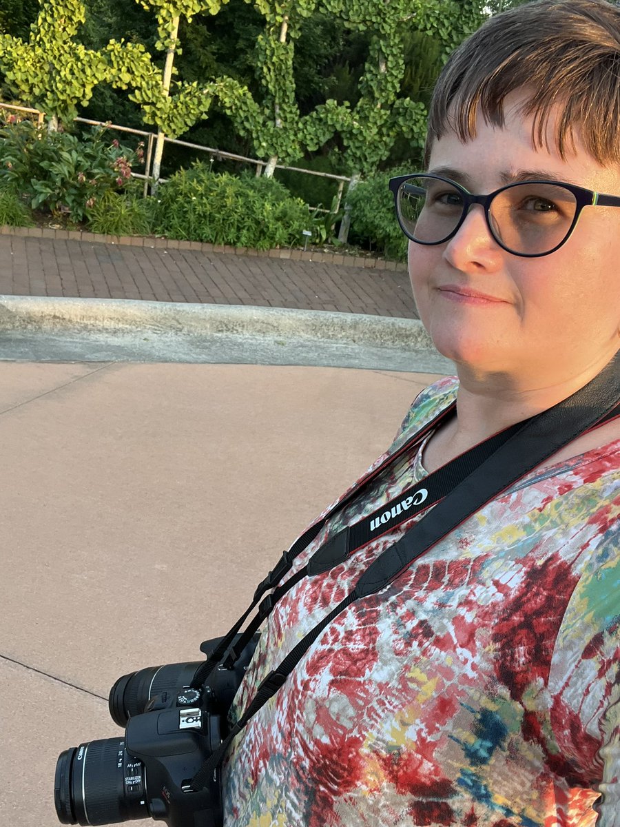 aagordonphotos's tweet image. Friday’s prom shoot at the botanical gardens and downtown was a success. Portraits coming soon. #photography #photographer #promshoot #amazingaagphotography #winstonsalem #nc