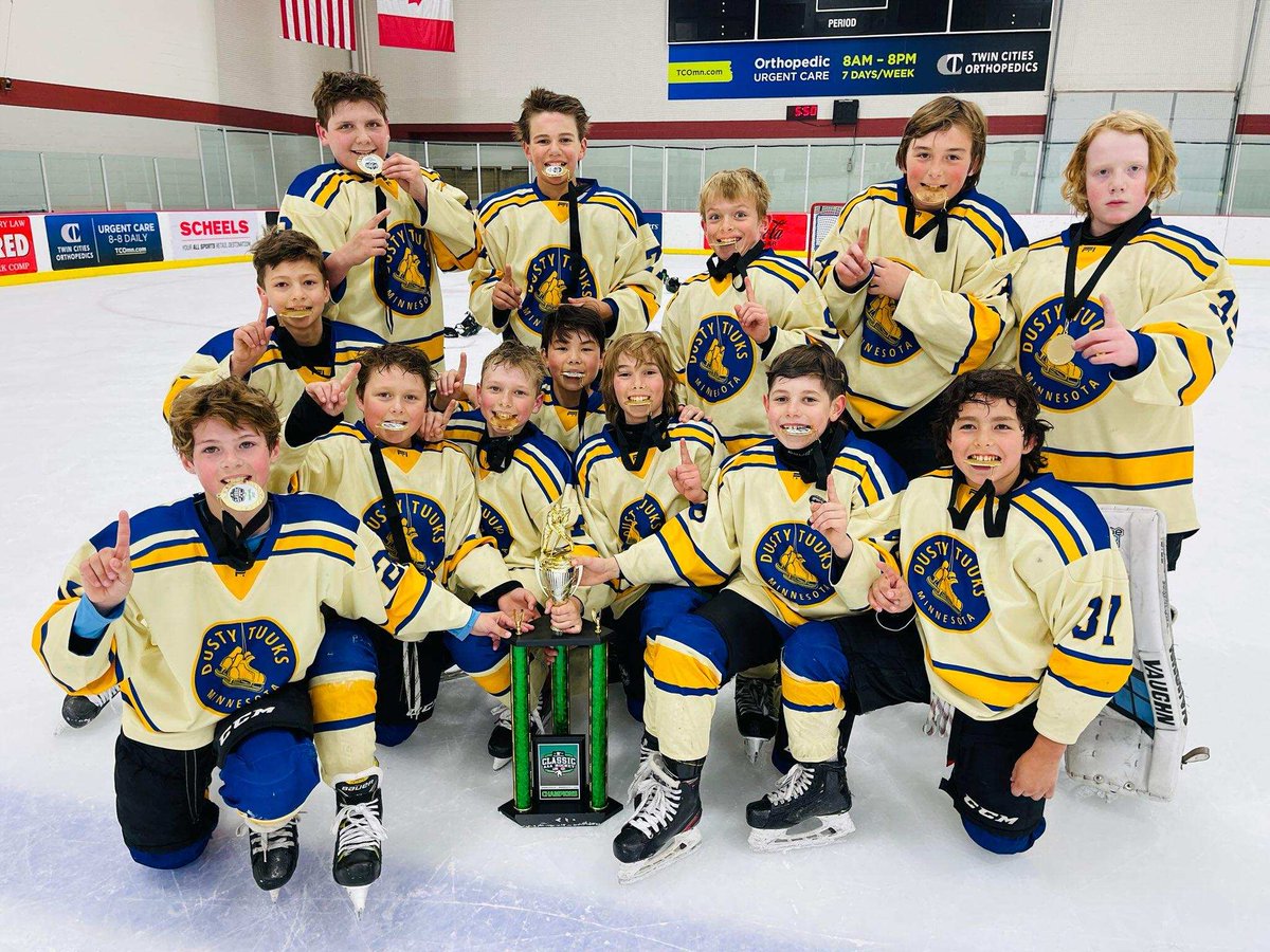 GoalieMindset's tweet photo. Congratulations @dtuuks 2011 Independent Classic Elite level champs  @jdhockey16 https://t.co/hgeZDm7IMV