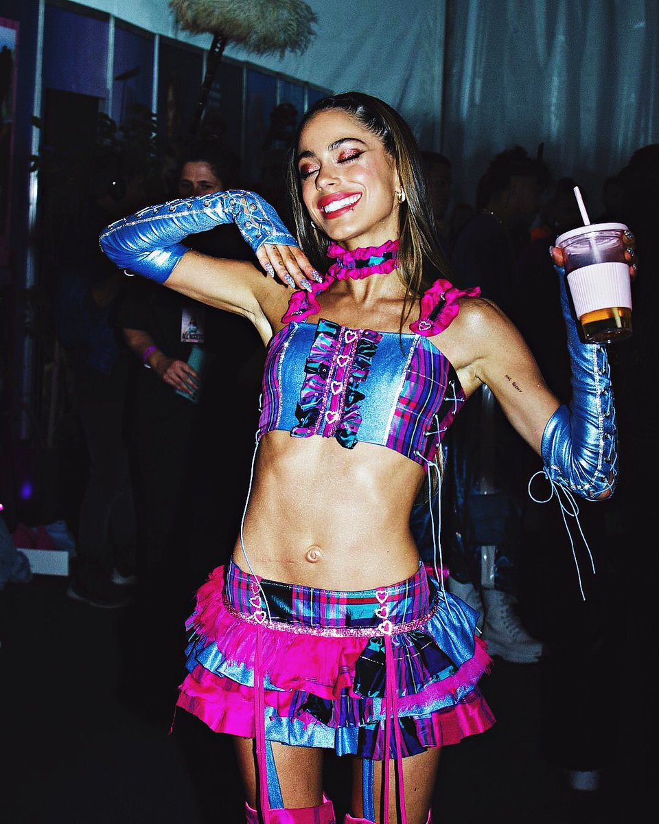 stufftini's tweet photo. 🔥🥵                                🎀💖 https://t.co/KPaNDGBy3I