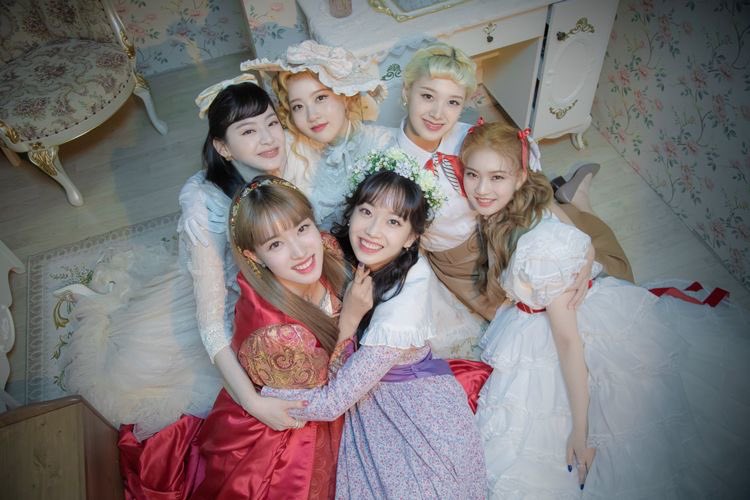 staycishere's tweet image. quote with stayc&apos;s facts / moments
could be literally anything that can
help baby swiths know more about the girls