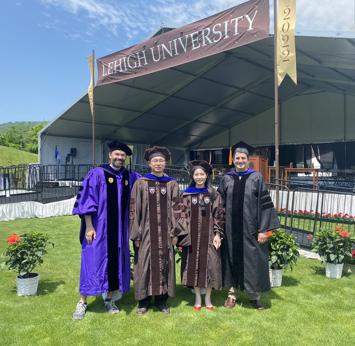 baoyu_zhou's tweet image. Finally… Graduate together with my partner!!
A big shout-out to our advisors @frank_e_curtis @LarrySnyder610