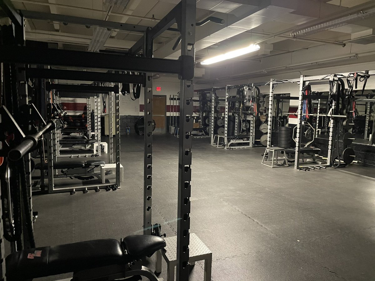Turning the lights off to my Red Mtn experience. Tons of memories were made and success had💪😤 Thank you to my PE staff, admin, and athletes for the support. Wishing RM continued success.  #TOGETHER #EARNIT #212° #MAXEFFORT #Legacy