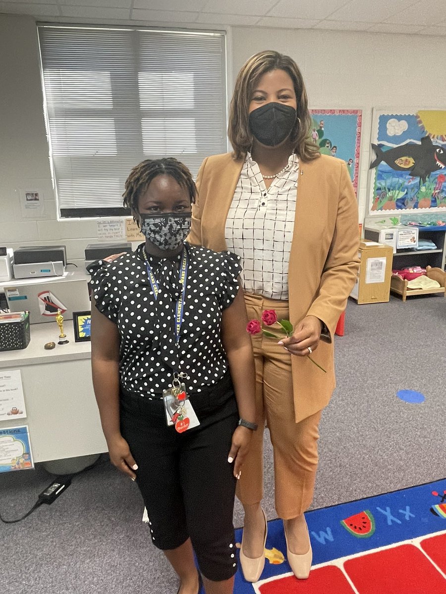 SWANSPrincipal's tweet image. We were honored to have @DrFutrell and others visit our PreK class last week. We danced, sang, and read a story. These students are ready for kindergarten!! Thank you for the visit! @SwansCreekES @PWCSNews @TheColon_s #WeAreSWANS #readyforkinder