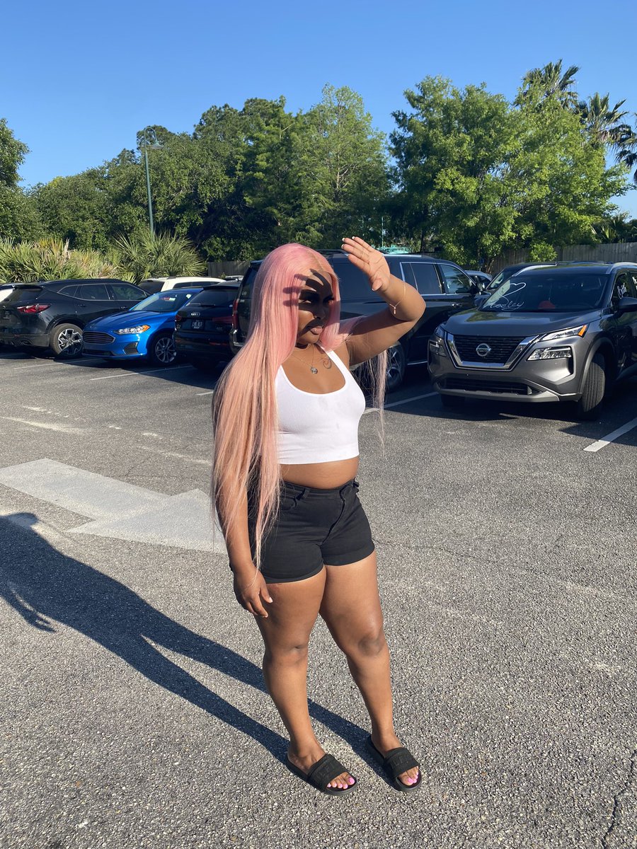 simply_zaki's tweet photo. Pretty in real life🤩,  you know that’s hard to find 🧐 https://t.co/zDpjBOyZxQ