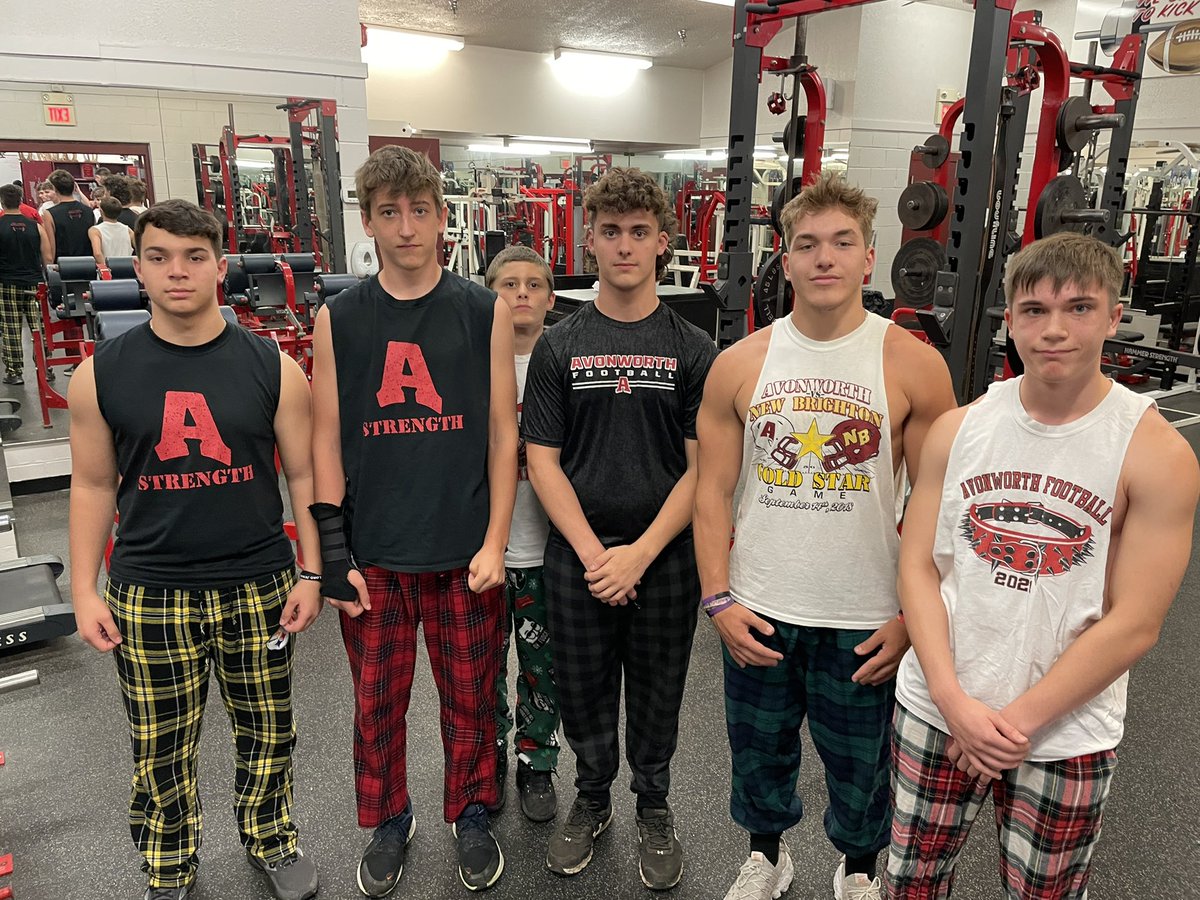 We DONT lift, We TRAIN tweet media