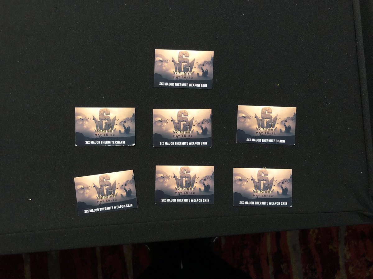 MAJOR CHARM AND SKIN GIVEAWAY, FOLLOW, LIKE AND RT. WINNER ANNOUNCED IN 2 DAYS