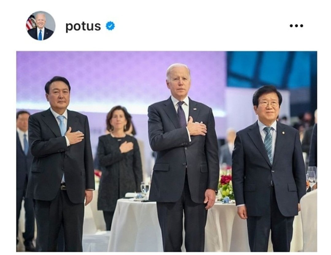 c tweet media