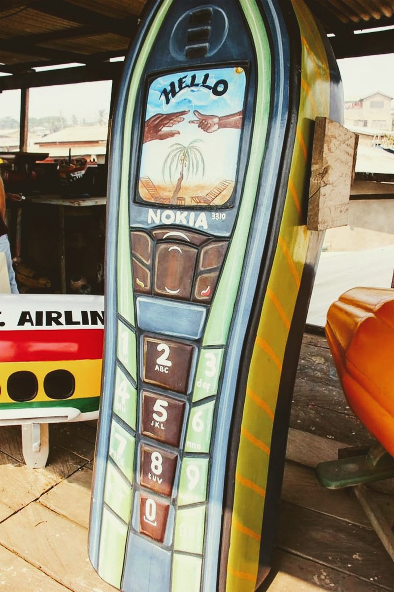 suikakunoichi's tweet photo. 圧巻・ガーナの棺桶 #Ghanian coffins https://t.co/3Zl1O5RLYu