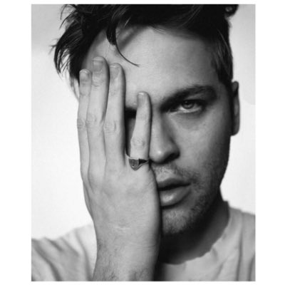 A L E X A N D E R tweet media