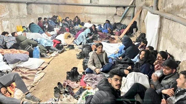 sood_purva's tweet photo. 24 February till 28 February i was stuck in kharkiv in a bunker ... the thought of going back still haunts me 😭😭😭😭😧 @PMOIndia @dpradhanbjp @NMC_IND https://t.co/lEQeTs0fL0