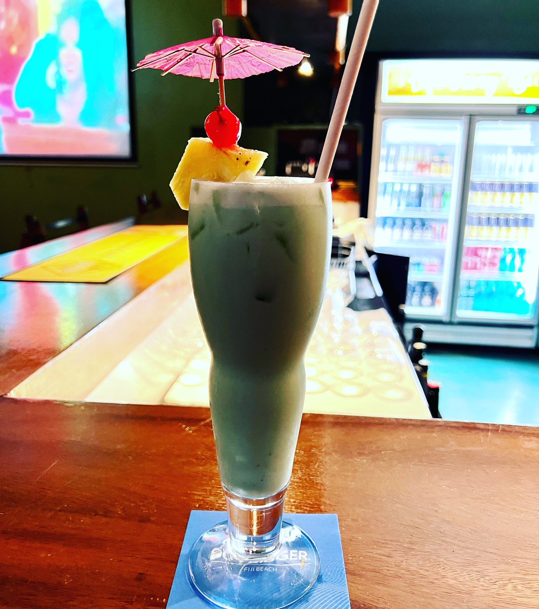 This is a #blueyescolada! Again, soooooo yummy!!! <a href="/OutriggerFiji/">Outrigger Fiji</a> <a href="/vernflan/">𝗣𝗲𝘁𝗲𝗿 𝗙𝗹𝗮𝗻𝗮𝗴𝗮𝗻</a> #drinks #fijiflanagans