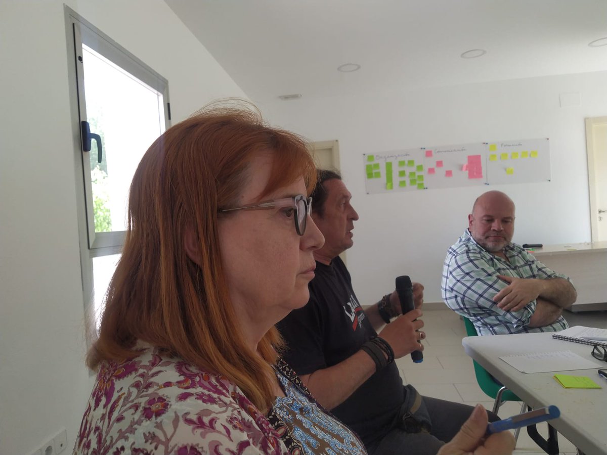 etettamantti's tweet photo. La jornada de ayer ha sido muy fecunda. Han salido muchas propuestas que haremos llegar a la Dirección para mejorar organización y comunicación del partido.
Han participado compis presencial y telemáticamente. ✊💜
#Podemos #sisepuede #sumar #podemoshorizontal #juntospodemos https://t.co/xI6Qf2WpoL