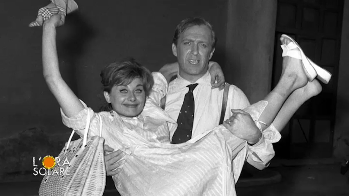 #31maggio h12.20 L'#OraSolare omaggia Raimondo Vianello e Sandra Mondaini, la coppia più amata della tv.
In studio con <a href="/paola_saluzzi/">Paola Saluzzi</a> il nipote adottivo John Mark Magsino e la giornalista <a href="/tizianalupi/">tiziana lupi</a> <a href="/tvsorrisi/">Tv Sorrisi e Canzoni</a>. 

<a href="/TV2000it/">Tv2000.it</a> 
canale 28 o 528 del digitale, 157 di Sky