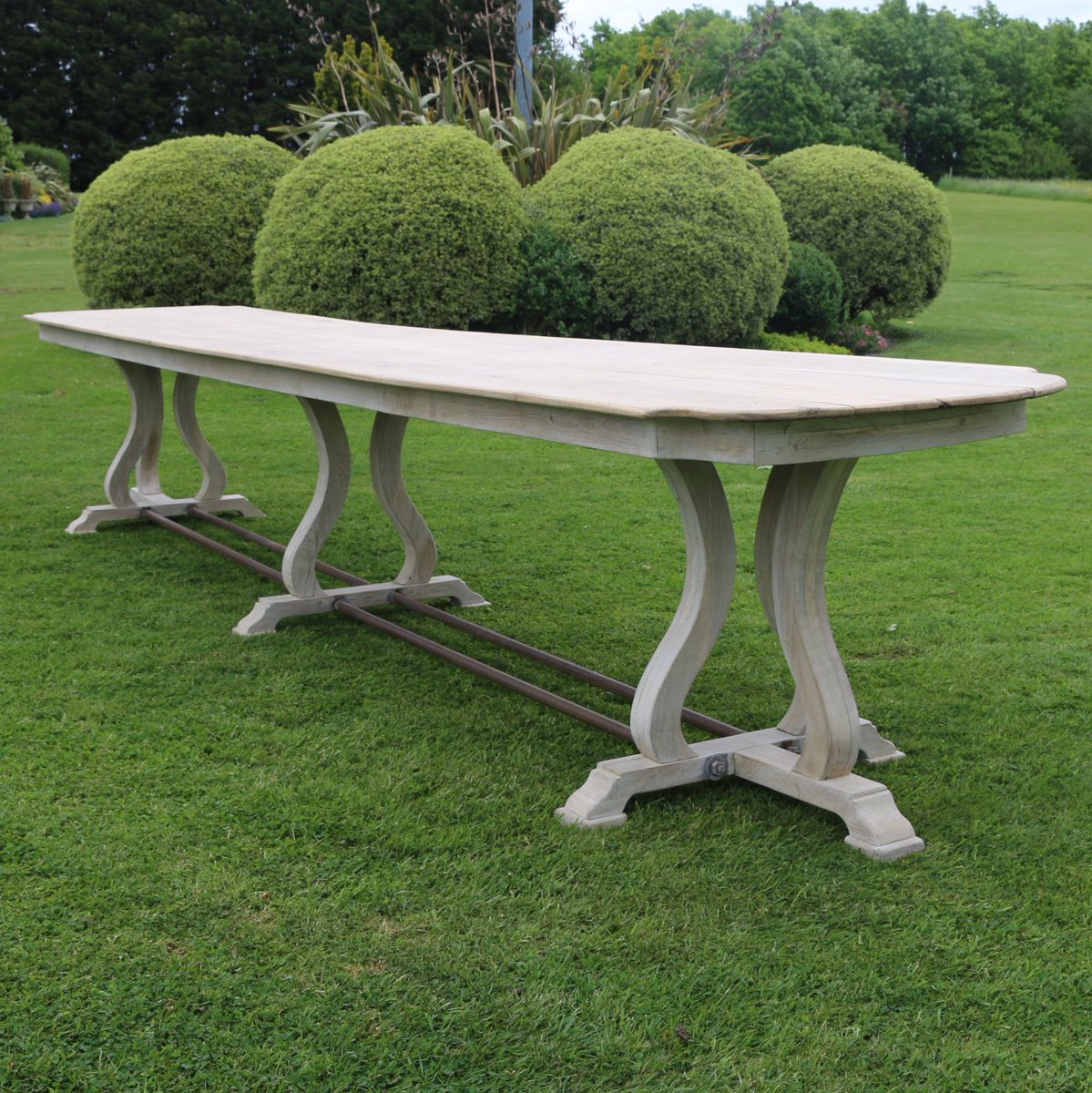 ArcadiaAntiques's tweet image. Stunning French bleached oak monastery table. 1890.
Price: £6,500
bit.ly/3NEWG9K

#monasterytable #frenchtables #bleachedoakmonasterytables