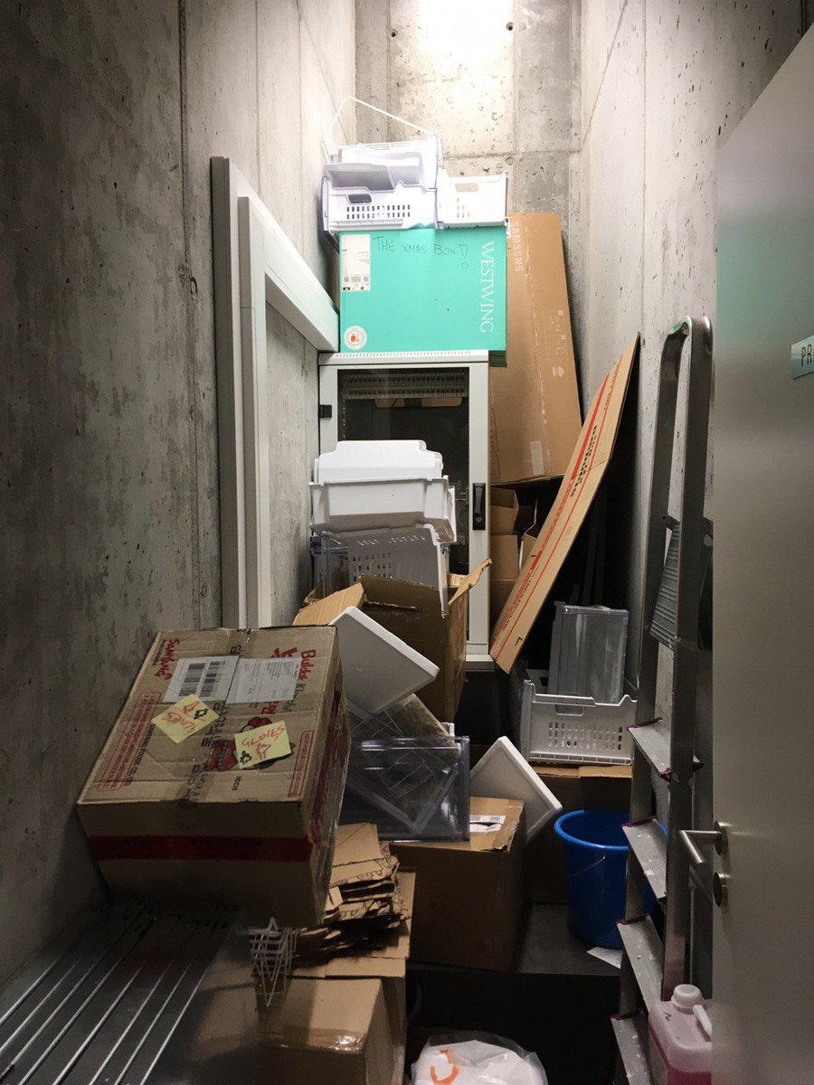 Martin Bechert💥 (@mbechert) on Twitter photo Nach seiner Gründung fragt der #Betriebsrat nach Räumlichkeiten. Der Arbeitgeber bietet ihm diesen fensterlosen Raum an! Das kann doch alles nicht mehr wahr sein! <a href="/CanselK/">Cansel Kiziltepe</a> <a href="/support_rider/">RIDER 🚲 SUPPORT ♥</a> @GorillasWorkers <a href="/droppworkers/">dropp Workers Organize</a> <a href="/labournet_de/">LabourNet Germany</a> <a href="/TechWorkersBER/">Berlin Tech Workers Coalition</a> @verdi_tech <a href="/jo_wenckebach/">Johanna Wenckebach - closed - eXit</a> Nach seiner Gründung fragt der #Betriebsrat nach Räumlichkeiten. Der Arbeitgeber bietet ihm diesen fensterlosen Raum an! Das kann doch alles nicht mehr wahr sein! <a href="/CanselK/">Cansel Kiziltepe</a> <a href="/support_rider/">RIDER 🚲 SUPPORT ♥</a> @GorillasWorkers <a href="/droppworkers/">dropp Workers Organize</a> <a href="/labournet_de/">LabourNet Germany</a> <a href="/TechWorkersBER/">Berlin Tech Workers Coalition</a> @verdi_tech <a href="/jo_wenckebach/">Johanna Wenckebach - closed - eXit</a>