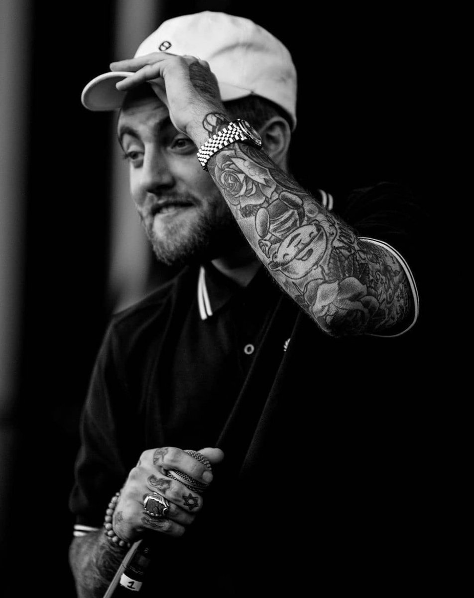 swimmiller's tweet photo. happy mac miller monday https://t.co/rucHpe4WNW