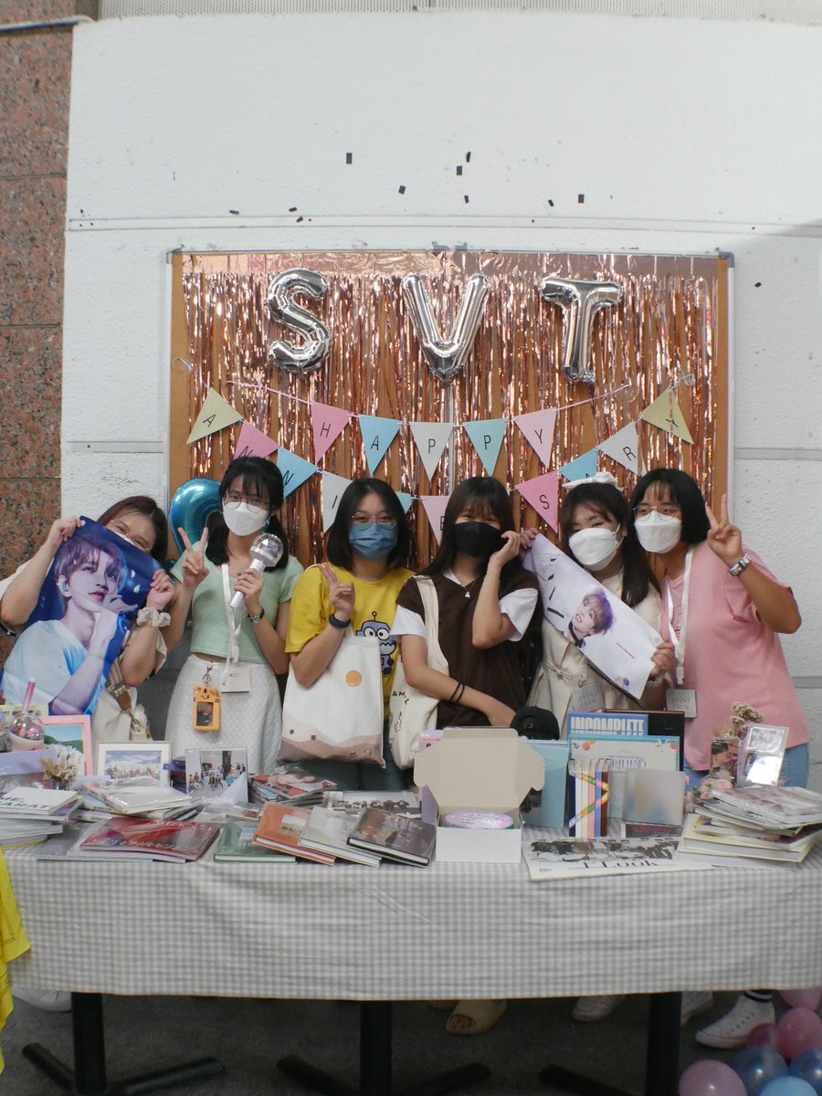 atartpie's tweet photo. @hanybunch Our lovely Carats would like to see SEVENTEEN super soon !!!
#DearMyDarlingSVT https://t.co/OCuJDncmrI