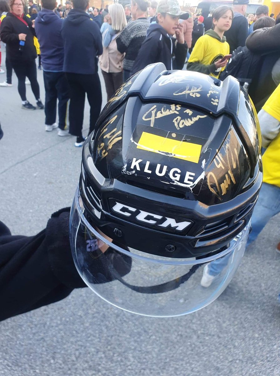 StavRoughnecks's tweet photo. Bli medlem nå 🤩🤩
Da er du med i trekningen om en signert hjelm om du blir medlem innen 30 juni.
Mer info om priser på https://t.co/twIos3Sm46
Ikke betal sesongkort enda, da er kommer et nytt system
#SammenErViSterke #Oilers #Medlem https://t.co/2oHKPlJwTD