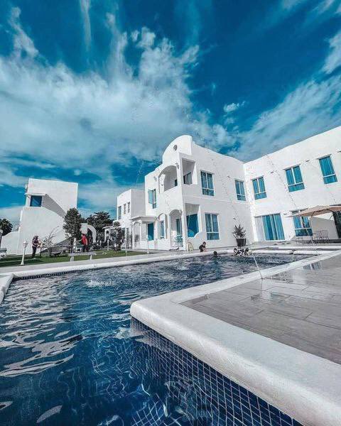 jomtravel_'s tweet photo. The Amanjena Resort, Melaka

Wahh, Santorini dekat Malaysia ni! Ada pool, lagi menarik la tempat ni untuk santai2 dengan keluarga kan.😍🥰 https://t.co/FVxOQT2HXd