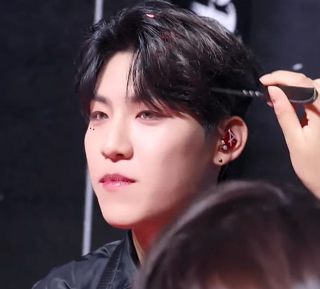 WOOJINDODAMI's tweet photo. 눈이 아름다워ㅜㅜ https://t.co/seaOoFbgKx