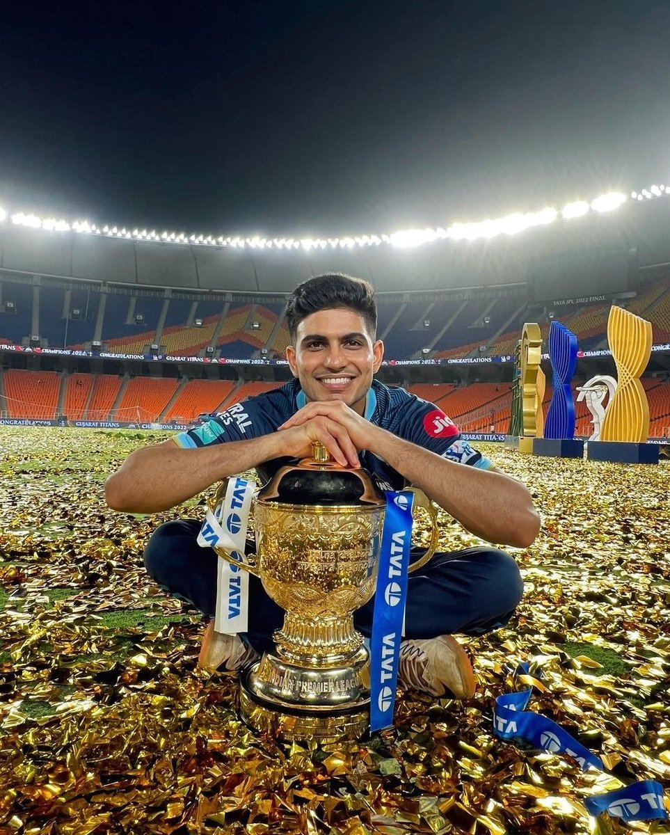 ShubmanGill's tweet photo. Life will test you, not to show your weaknesses but to reveal your strengths 💙💙 https://t.co/9kdYGrz07G