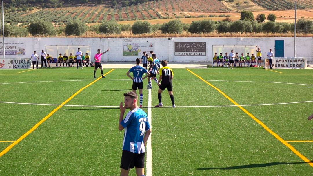 adobandina's tweet photo. ⚽️ El sábado tuvo lugar en nuestro Estadio Municipal el partido de fase de ascenso a 1ª cadete. 

👏🏽 Aprovechar para dar la enhorabuena al @rcdebadajoz por el ascenso y mandarle mucho ánimo a la #AsociaciónDeDeportistasExtremeños. 

😊 ¡Esperamos que os sintieseis como en casa!. https://t.co/qAUJDH2hWw