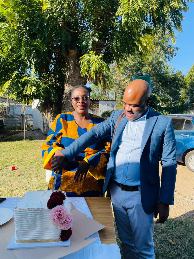 monitorszim's tweet photo. It was a great experience to work with you,you are a true leader and an inspiration to all of us. Onwards and upwards to greater things. All the best @pzirima https://t.co/IPlXcz6hME