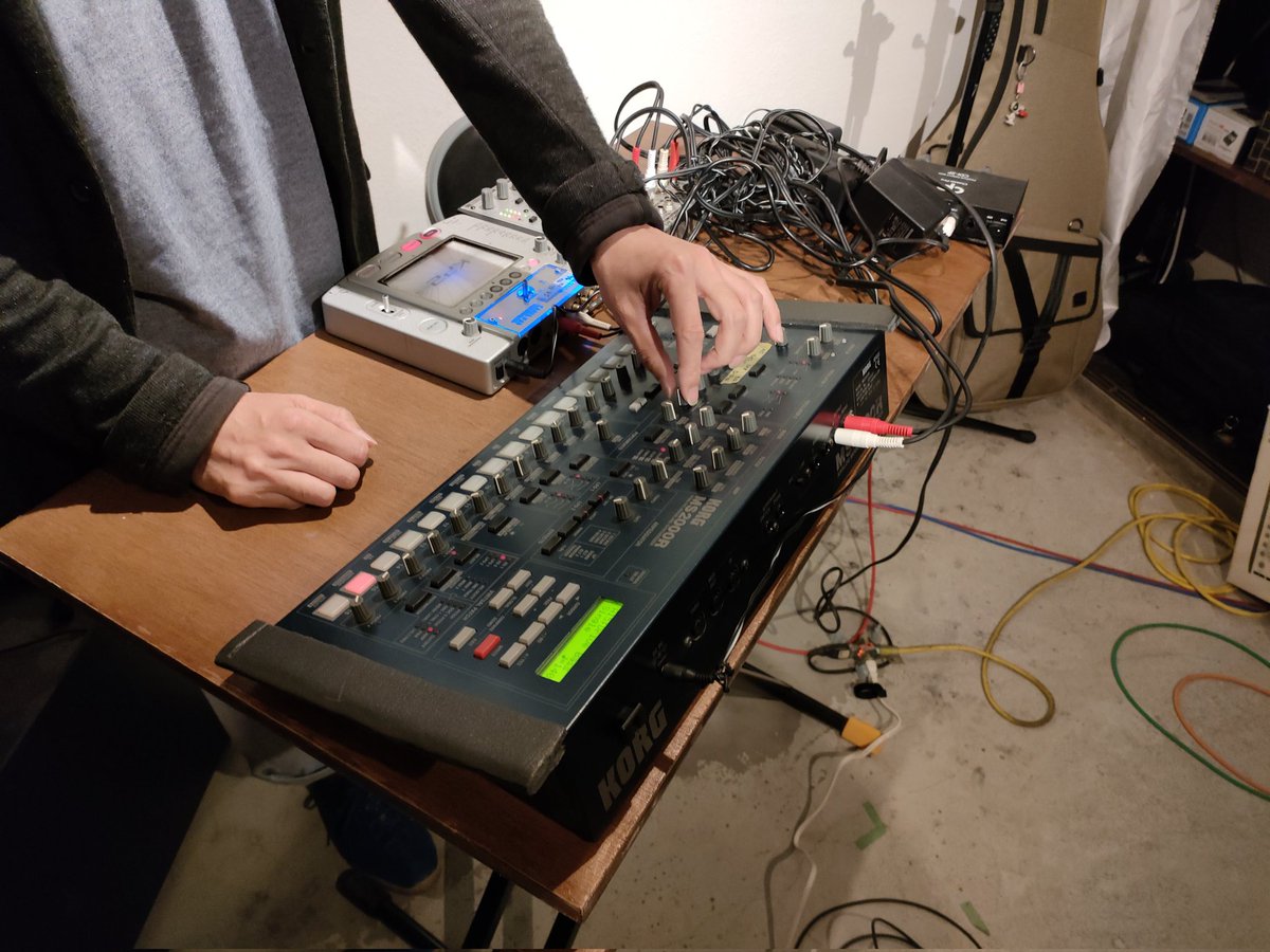 info_kuriyura's tweet image. Lucasburg氏の機材。
Korgのms2000です！kaosspadも！
いい塩梅でした！
#korg #ms2000 #kaosspad