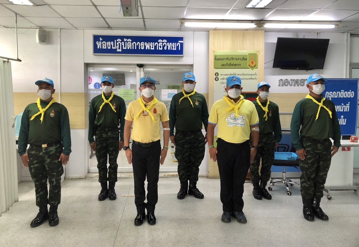 army2pr's tweet photo. มทบ.21 จิตอาสาพระราชทาน ร่วมบริจาคโลหิตเพื่อสำรองโลหิตที่ขาดแคลน และช่วยเหลือประชาชนที่ต้องการใช้เลือดฉุกเฉิน ณ แผนกธนาคารเลือด กองพยาธิวิทยา รพ.ค่ายสุรนารี อ.เมือง จ.นครราชสีมา บริจาคโลหิตได้ 2,800 ซีซี
#บริจาคเลือด https://t.co/LmmybXLxIt