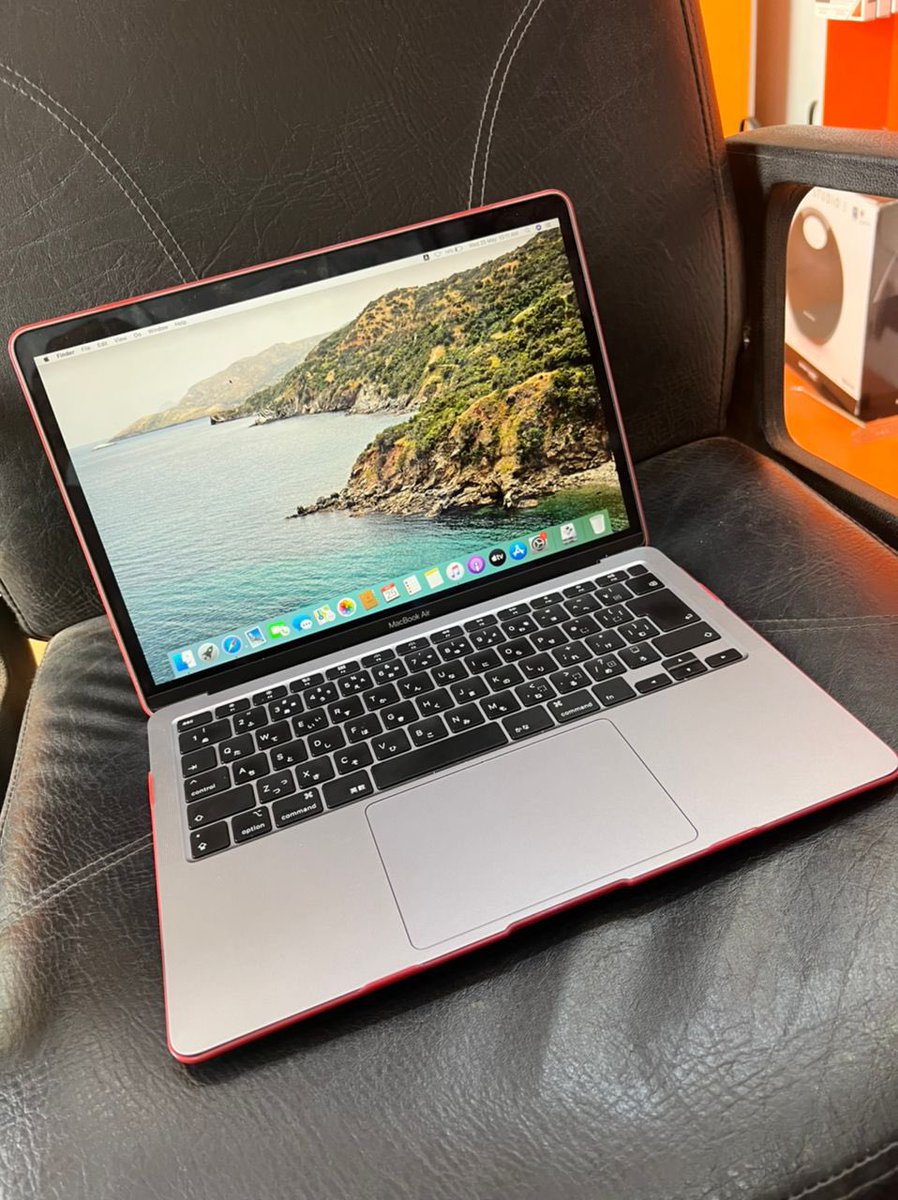 ClarkGadgets's tweet photo. Premium used MacBook Air 2020 
Price: N350k
Delivery anywhere in Nigeria 
#Apple #MacBook #Akure #Futa #FutaSouthGate #Lagos https://t.co/WprNMey1Fo